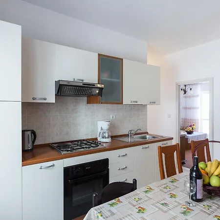Apartment Alan شقة دوبروفينك